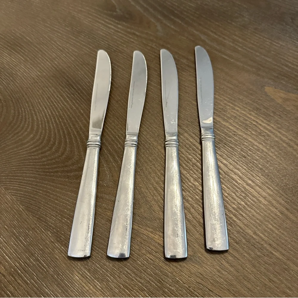 Set of 4 Reed & Barton Regent Heritage Mint Solid Handle Dinner‎ Knifes Flatware